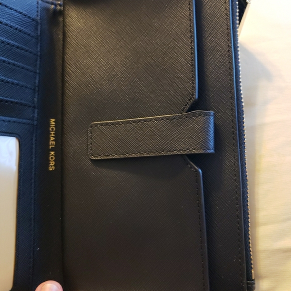 NWOT Michael Kors Black/White Gingham Wristlet Wallet - Picture 7 of 9